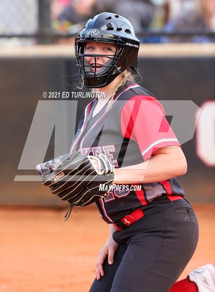 Thumbnail 3 in Etowah @ Cherokee photogallery.