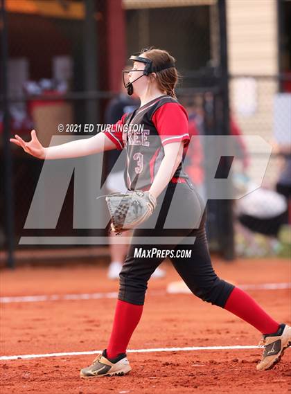 Thumbnail 1 in Etowah @ Cherokee photogallery.
