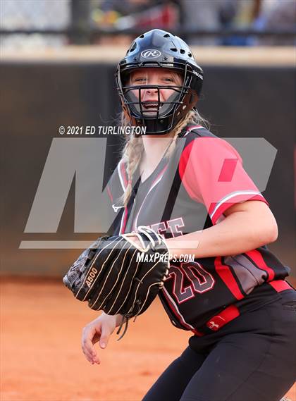Thumbnail 1 in Etowah @ Cherokee photogallery.
