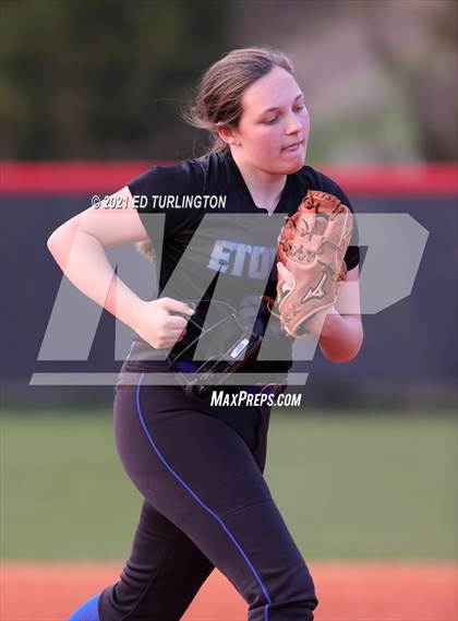 Thumbnail 1 in Etowah @ Cherokee photogallery.