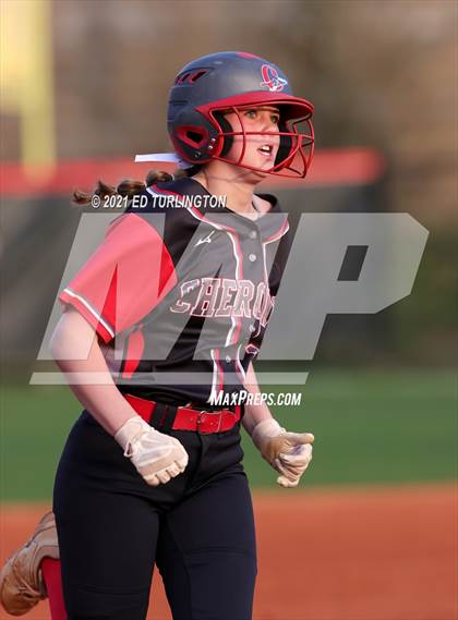 Thumbnail 1 in Etowah @ Cherokee photogallery.