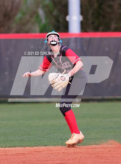 Thumbnail 2 in Etowah @ Cherokee photogallery.