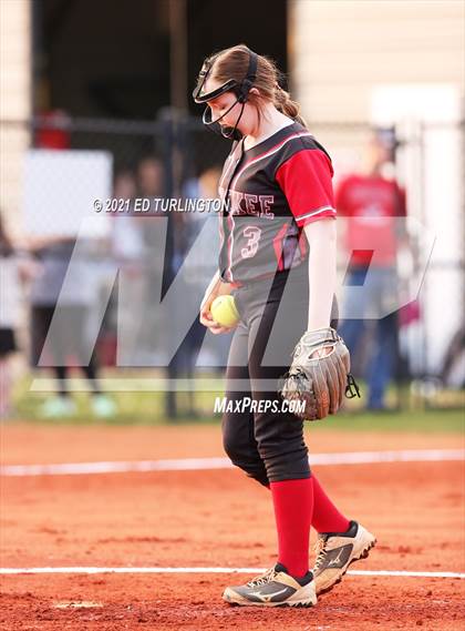 Thumbnail 1 in Etowah @ Cherokee photogallery.