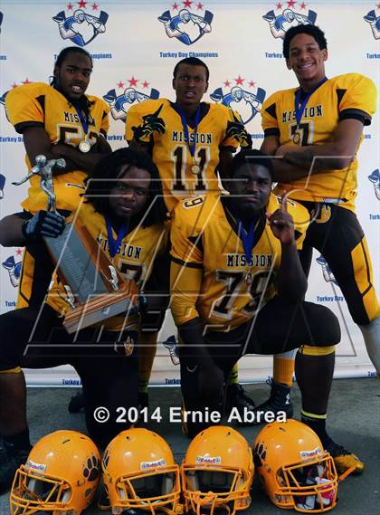 Thumbnail 1 in Lincoln vs. Mission (CIF SF Section Final Award Photos) photogallery.