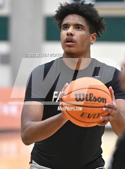 Thumbnail 2 in United Faith Christian Academy vs. Greenfield (NCISAA 1A State Championship) photogallery.