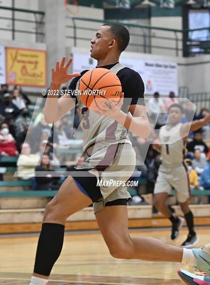 Thumbnail 2 in United Faith Christian Academy vs. Greenfield (NCISAA 1A State Championship) photogallery.