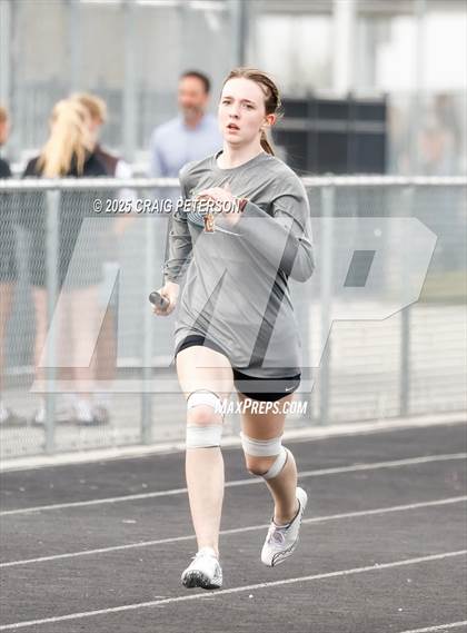 Thumbnail 1 in Green Canyon and Logan @ Ridgeline (4x200m Relay) photogallery.