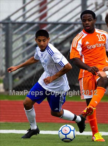 Thumbnail 1 in Clear Lake vs Seven Lakes (Pasadena Cup Invitational) photogallery.