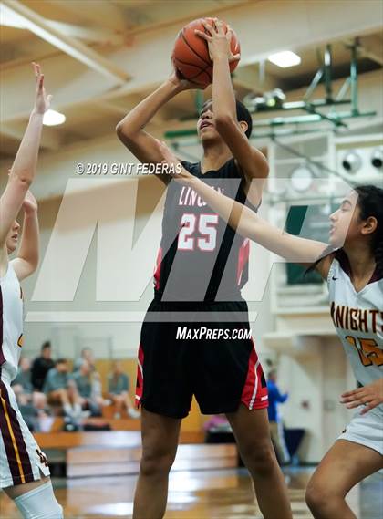 Thumbnail 2 in Lincoln vs. Las Lomas (Elite is Earned New Year Classic) photogallery.