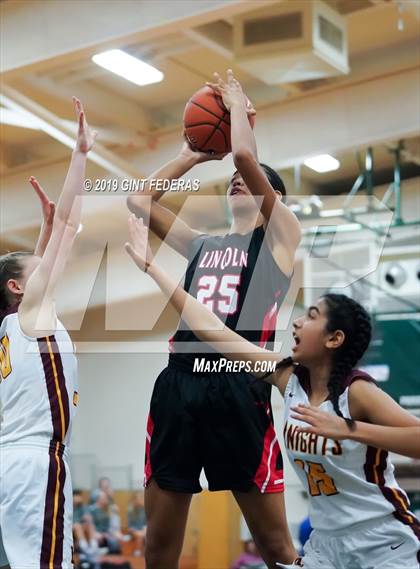 Thumbnail 3 in Lincoln vs. Las Lomas (Elite is Earned New Year Classic) photogallery.