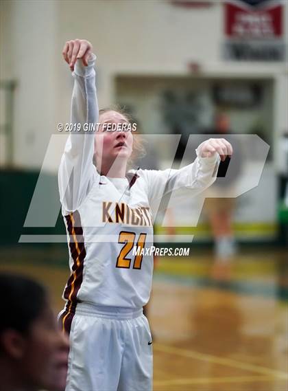 Thumbnail 3 in Lincoln vs. Las Lomas (Elite is Earned New Year Classic) photogallery.