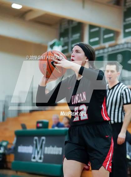 Thumbnail 3 in Lincoln vs. Las Lomas (Elite is Earned New Year Classic) photogallery.