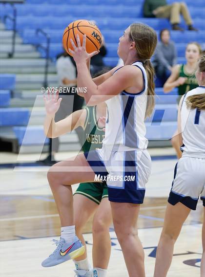 Thumbnail 2 in Wesleyan @ Lovett photogallery.