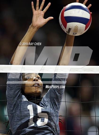 Thumbnail 1 in Palmer Ridge vs. Cheyenne Mountain (CHSAA 4A State Semifinal) photogallery.