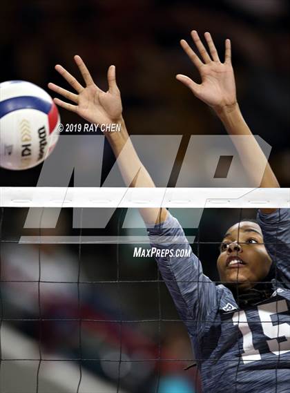Thumbnail 2 in Palmer Ridge vs. Cheyenne Mountain (CHSAA 4A State Semifinal) photogallery.