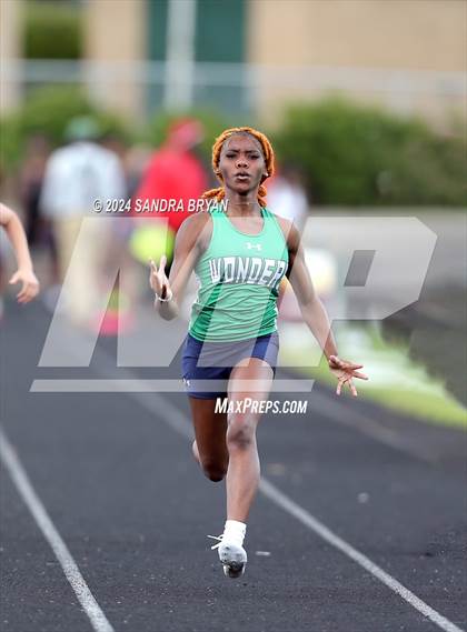 Thumbnail 2 in Independence Meet photogallery.