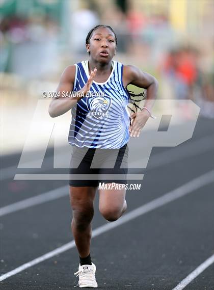 Thumbnail 2 in Independence Meet photogallery.