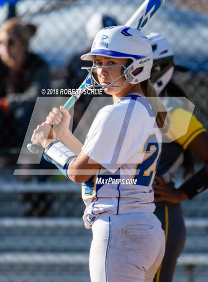 Thumbnail 3 in Vanden vs. Benicia (D3 CIF SJS Final Game 1) photogallery.