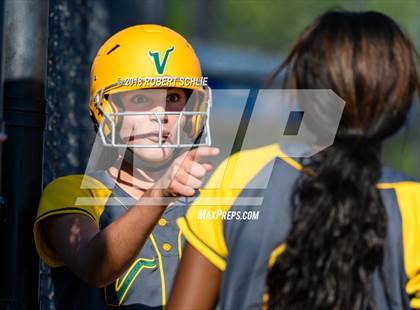 Thumbnail 1 in Vanden vs. Benicia (D3 CIF SJS Final Game 1) photogallery.