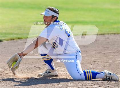 Thumbnail 3 in Vanden vs. Benicia (D3 CIF SJS Final Game 1) photogallery.