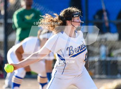 Thumbnail 2 in Vanden vs. Benicia (D3 CIF SJS Final Game 1) photogallery.