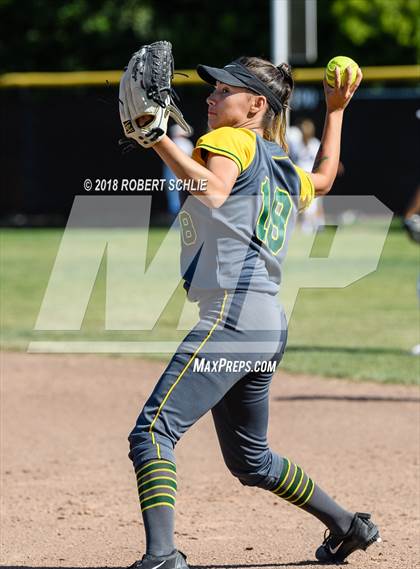 Thumbnail 2 in Vanden vs. Benicia (D3 CIF SJS Final Game 1) photogallery.