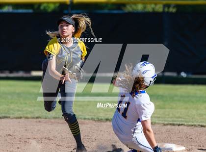 Thumbnail 3 in Vanden vs. Benicia (D3 CIF SJS Final Game 1) photogallery.