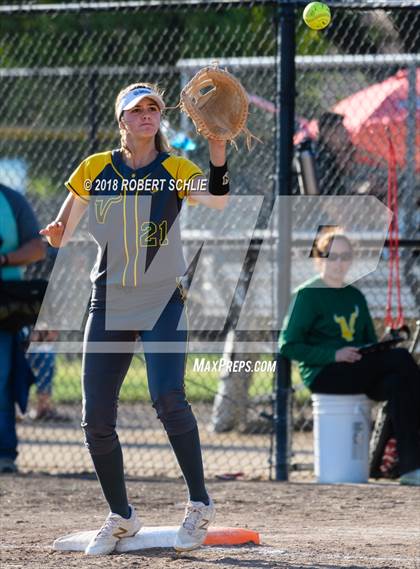 Thumbnail 3 in Vanden vs. Benicia (D3 CIF SJS Final Game 1) photogallery.