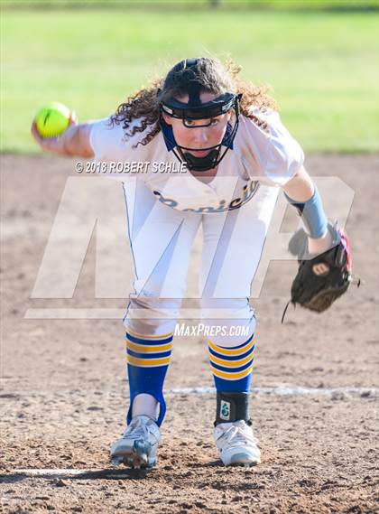 Thumbnail 3 in Vanden vs. Benicia (D3 CIF SJS Final Game 1) photogallery.