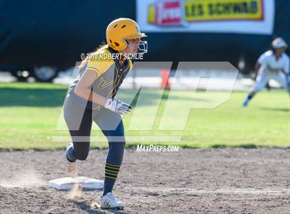 Thumbnail 1 in Vanden vs. Benicia (D3 CIF SJS Final Game 1) photogallery.