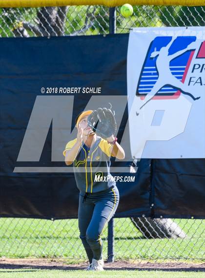 Thumbnail 1 in Vanden vs. Benicia (D3 CIF SJS Final Game 1) photogallery.