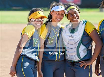 Thumbnail 3 in Vanden vs. Benicia (D3 CIF SJS Final Game 1) photogallery.