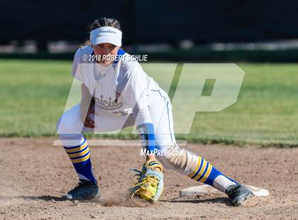 Thumbnail 3 in Vanden vs. Benicia (D3 CIF SJS Final Game 1) photogallery.