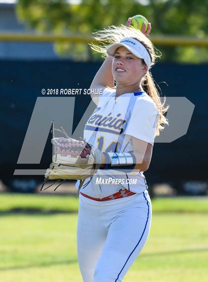 Thumbnail 3 in Vanden vs. Benicia (D3 CIF SJS Final Game 1) photogallery.