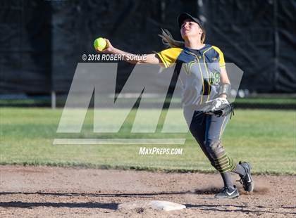 Thumbnail 3 in Vanden vs. Benicia (D3 CIF SJS Final Game 1) photogallery.