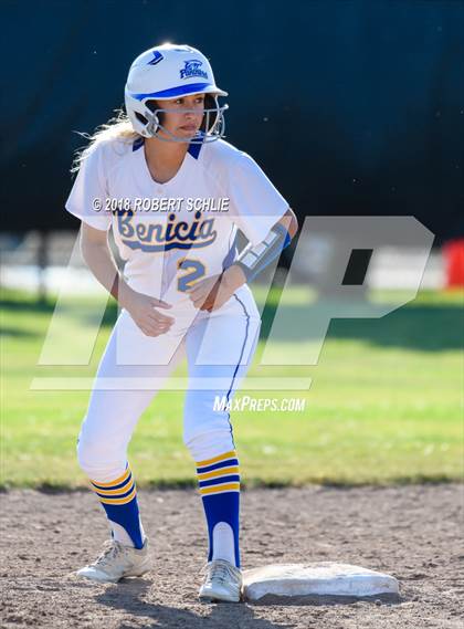 Thumbnail 2 in Vanden vs. Benicia (D3 CIF SJS Final Game 1) photogallery.