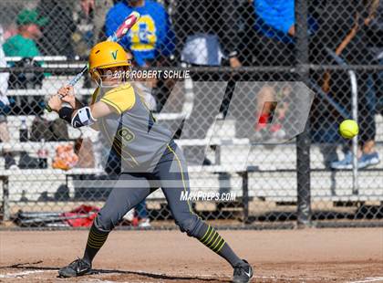 Thumbnail 2 in Vanden vs. Benicia (D3 CIF SJS Final Game 1) photogallery.