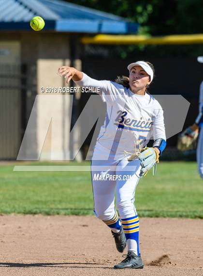 Thumbnail 2 in Vanden vs. Benicia (D3 CIF SJS Final Game 1) photogallery.