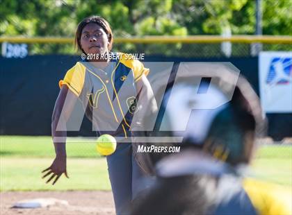 Thumbnail 2 in Vanden vs. Benicia (D3 CIF SJS Final Game 1) photogallery.