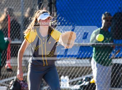 Thumbnail 1 in Vanden vs. Benicia (D3 CIF SJS Final Game 1) photogallery.