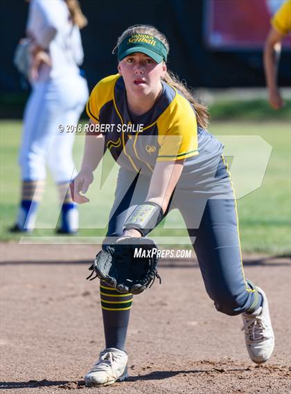 Thumbnail 3 in Vanden vs. Benicia (D3 CIF SJS Final Game 1) photogallery.