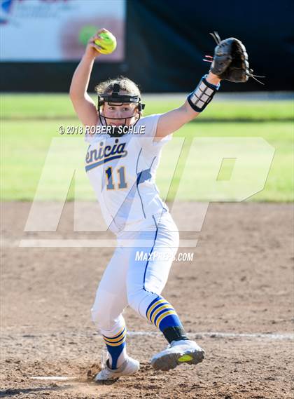 Thumbnail 2 in Vanden vs. Benicia (D3 CIF SJS Final Game 1) photogallery.