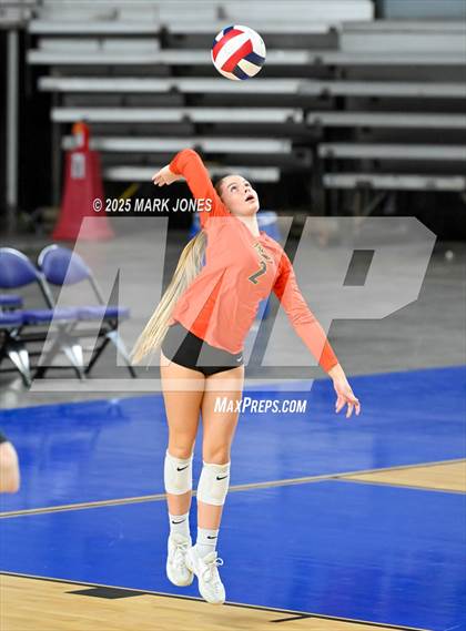 Thumbnail 3 in Xavier College Prep vs. Corona del Sol (AIA 6A Final) photogallery.