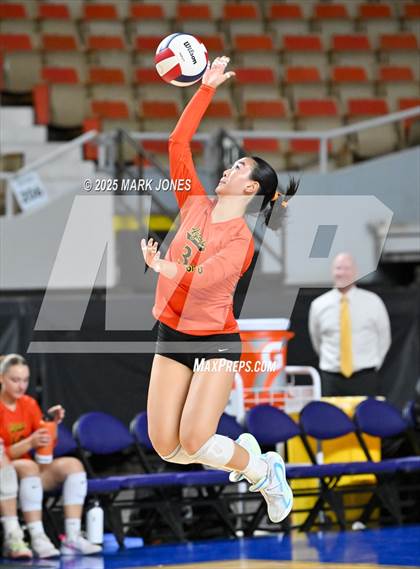 Thumbnail 2 in Xavier College Prep vs. Corona del Sol (AIA 6A Final) photogallery.