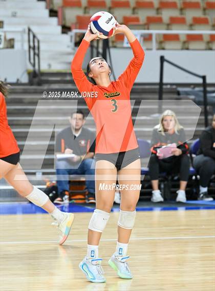 Thumbnail 3 in Xavier College Prep vs. Corona del Sol (AIA 6A Final) photogallery.