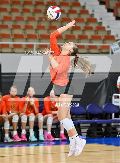 Thumbnail 3 in Xavier College Prep vs. Corona del Sol (AIA 6A Final) photogallery.