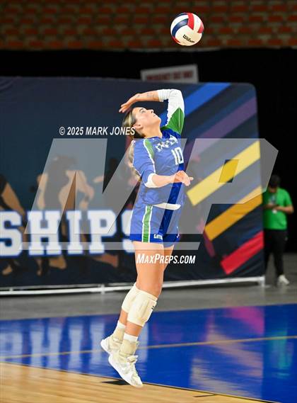 Thumbnail 3 in Xavier College Prep vs. Corona del Sol (AIA 6A Final) photogallery.