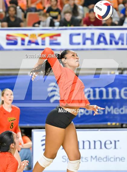 Thumbnail 2 in Xavier College Prep vs. Corona del Sol (AIA 6A Final) photogallery.