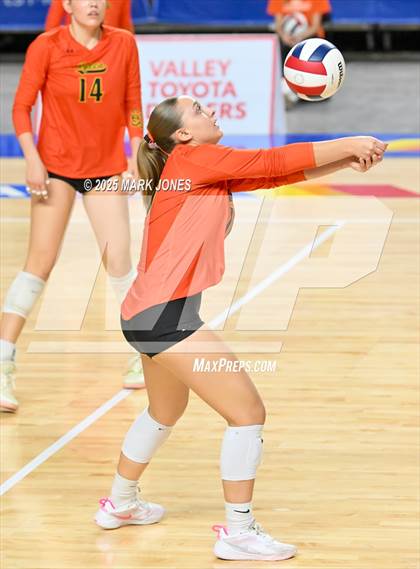 Thumbnail 3 in Xavier College Prep vs. Corona del Sol (AIA 6A Final) photogallery.