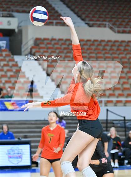 Thumbnail 2 in Xavier College Prep vs. Corona del Sol (AIA 6A Final) photogallery.